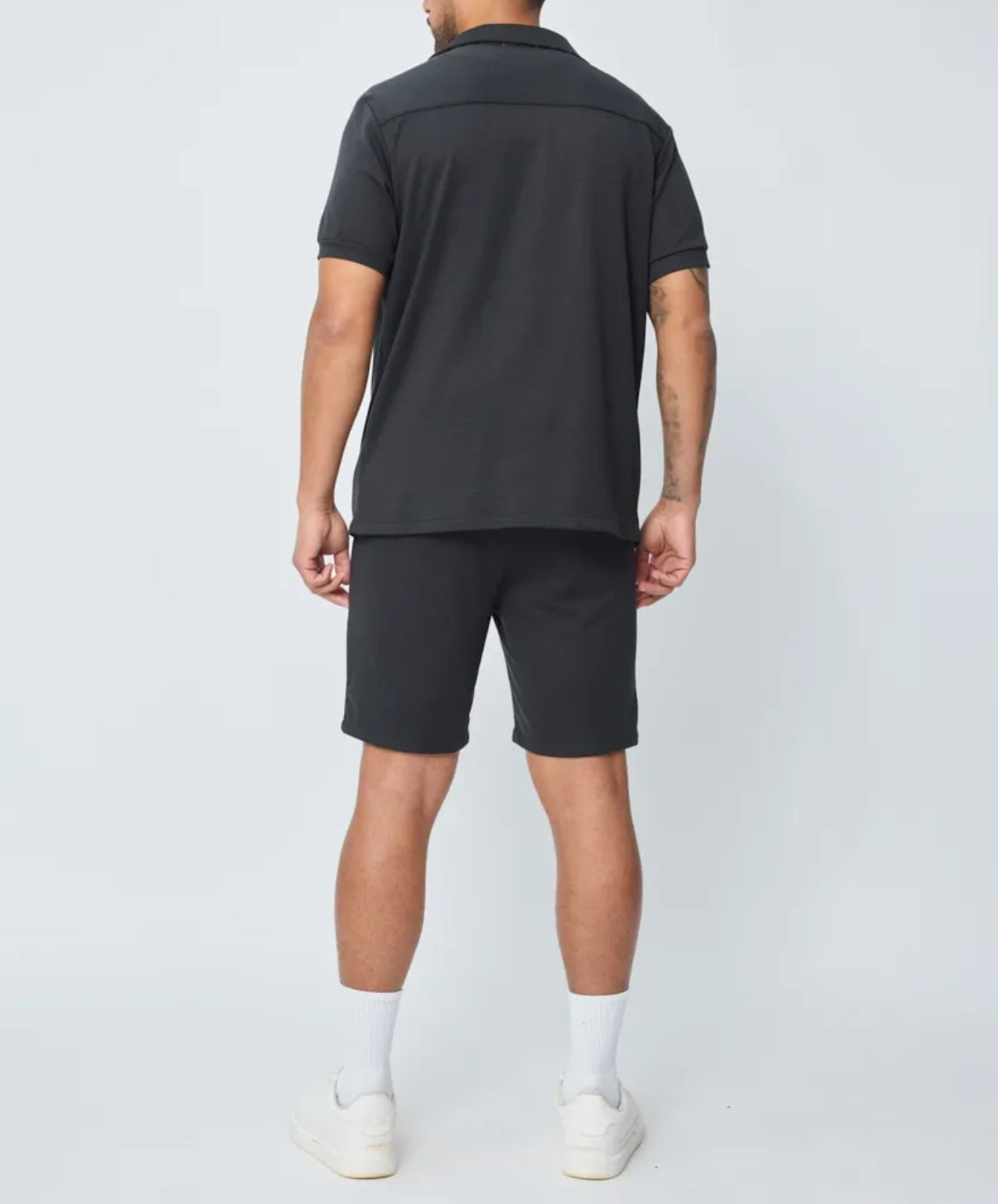 Ensemble chemise et short noir