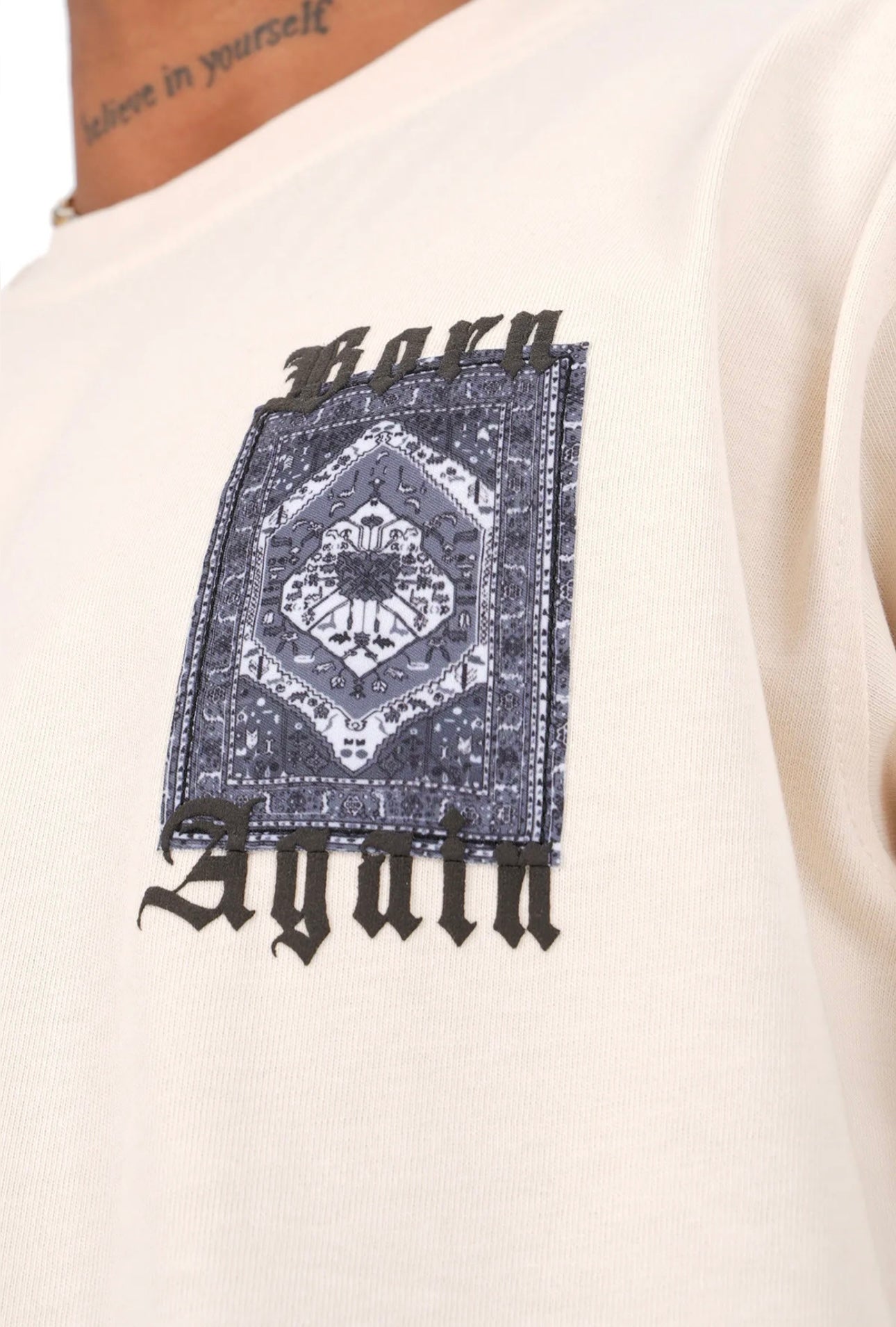 T-SHIRT OVERSIZE BEIGE MOTIF ( BORN AGAIN )