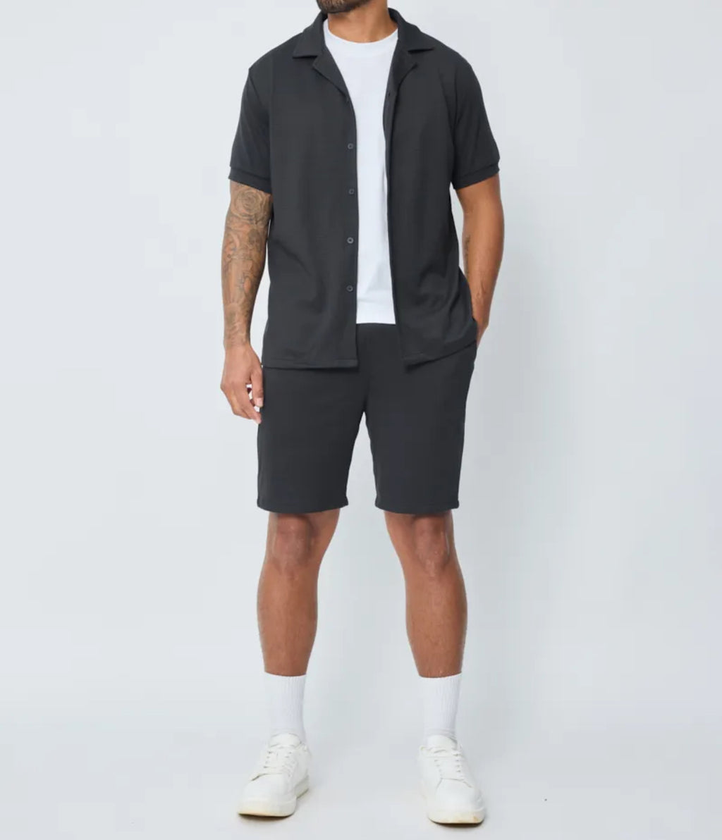 Ensemble chemise et short noir