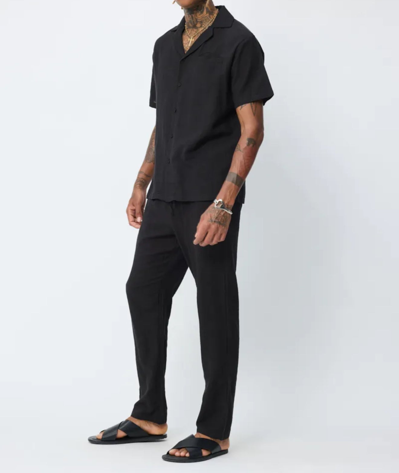 Ensemble noir en lin