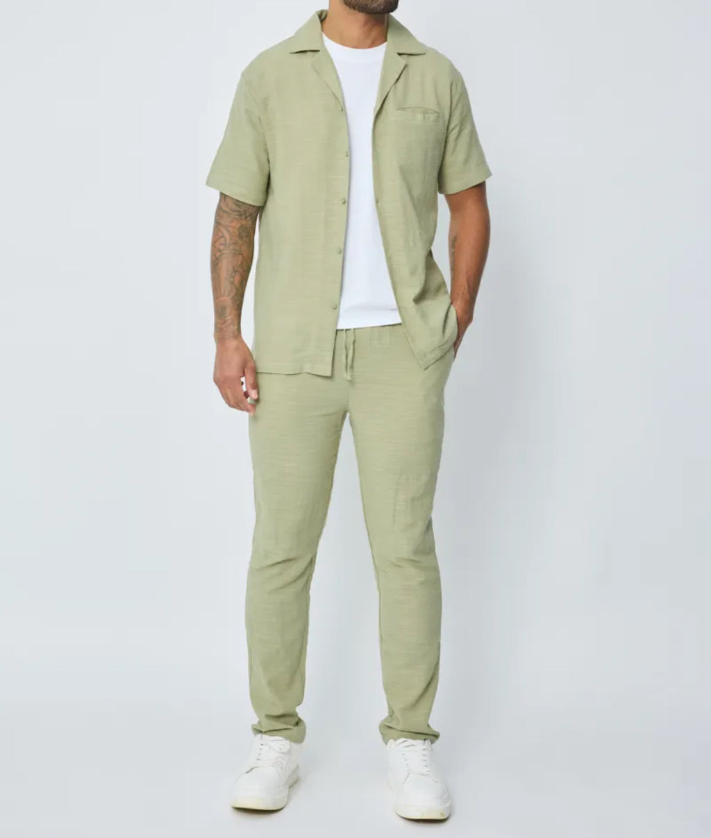 Ensemble vert en lin