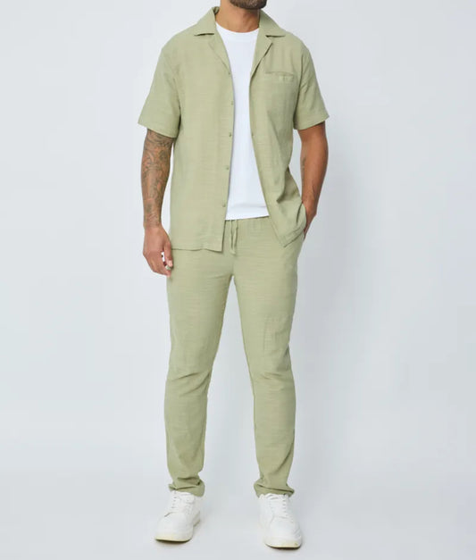 Ensemble vert en lin